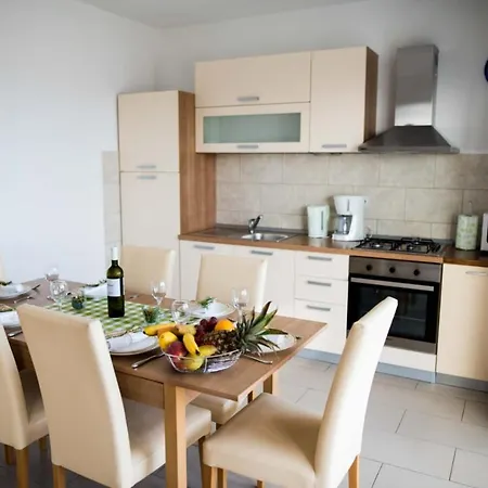 Apartamento Naranca Hill House - Meerblick Unterm Berg