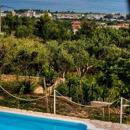 Naranca Hill House - Meerblick Unterm Berg