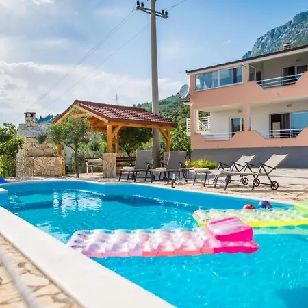 Naranca Hill House - Meerblick Unterm Berg *